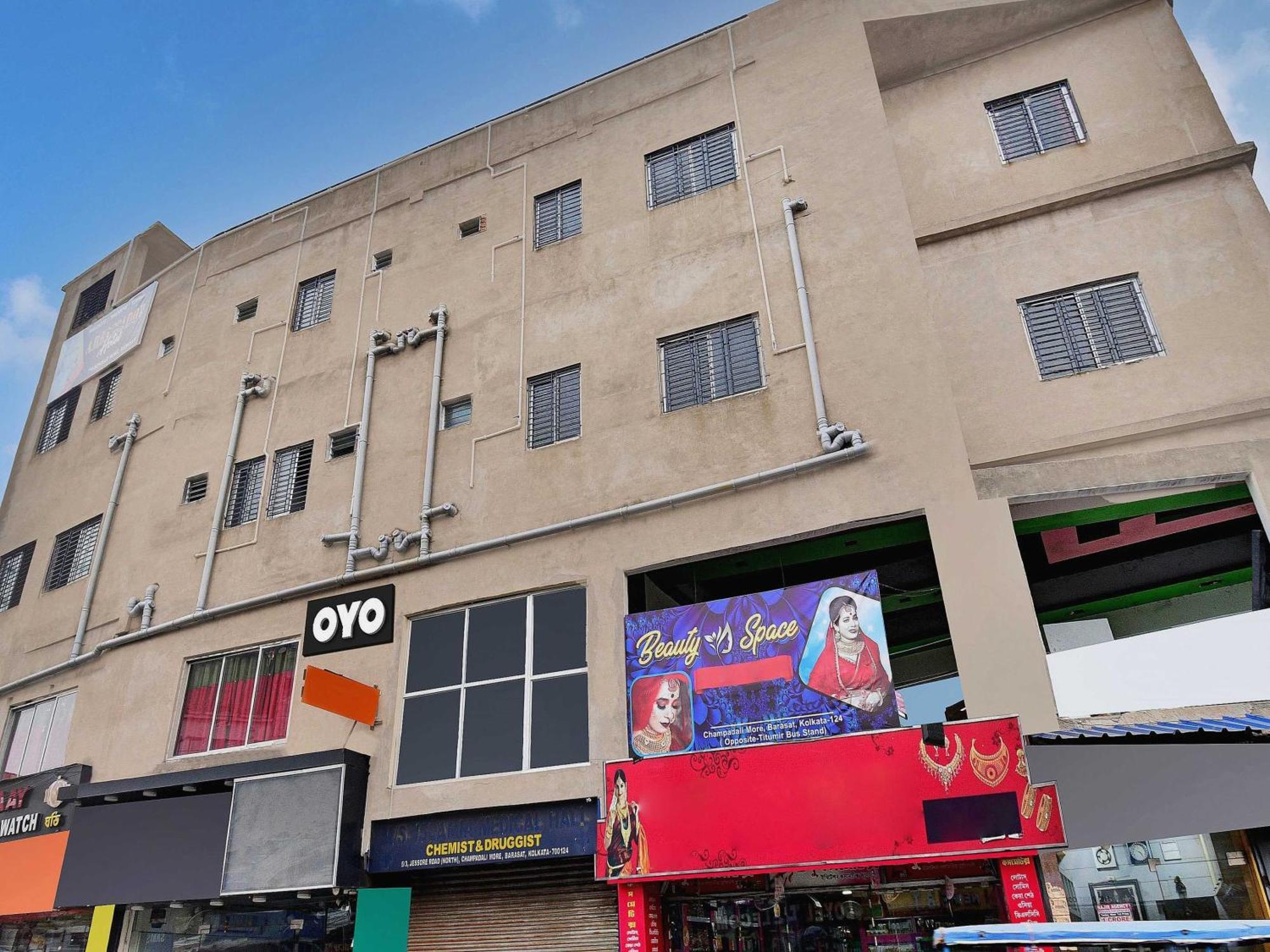Super Hotel O Royal Empire Kolkata Exterior photo