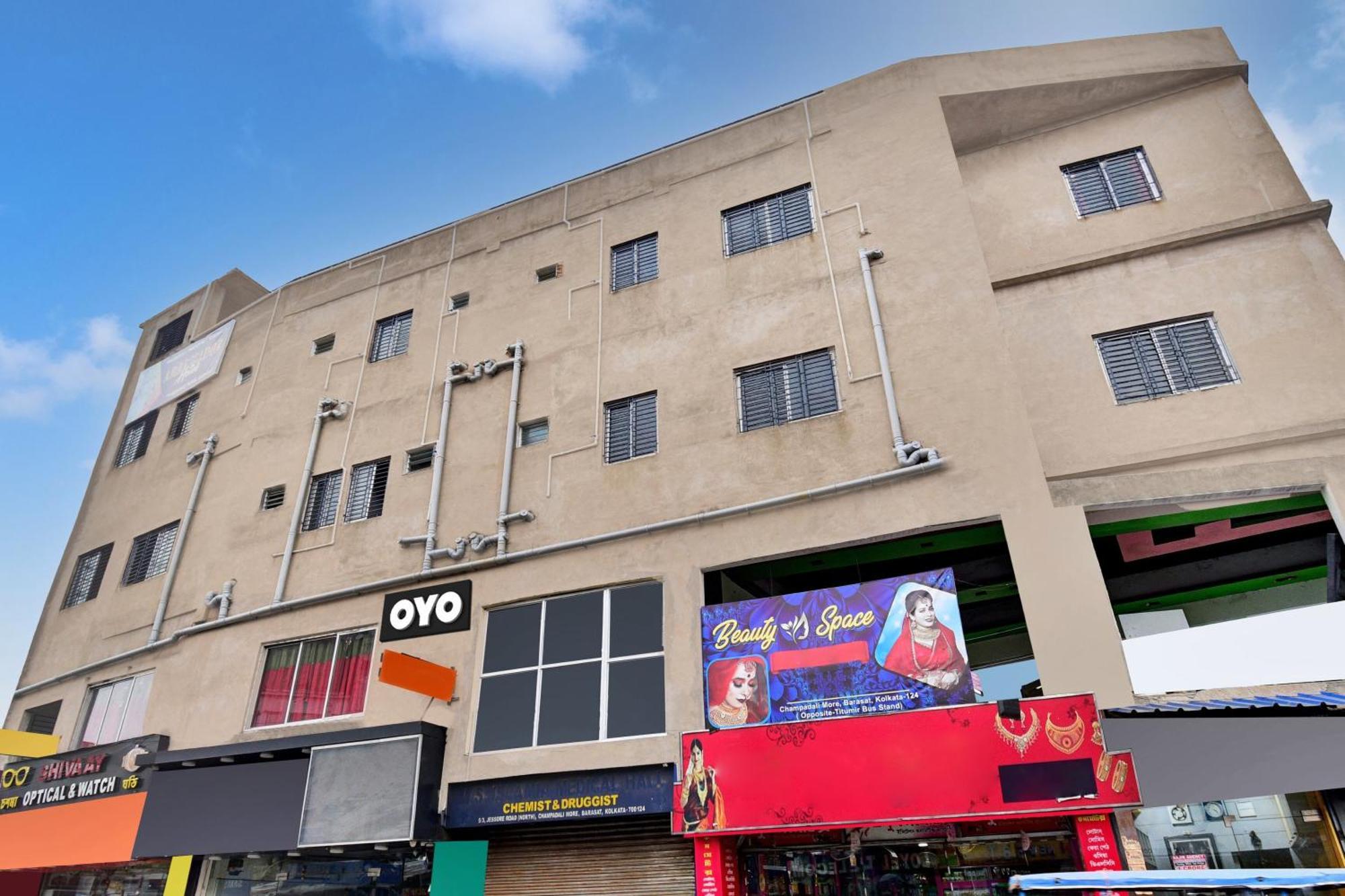 Super Hotel O Royal Empire Kolkata Exterior photo